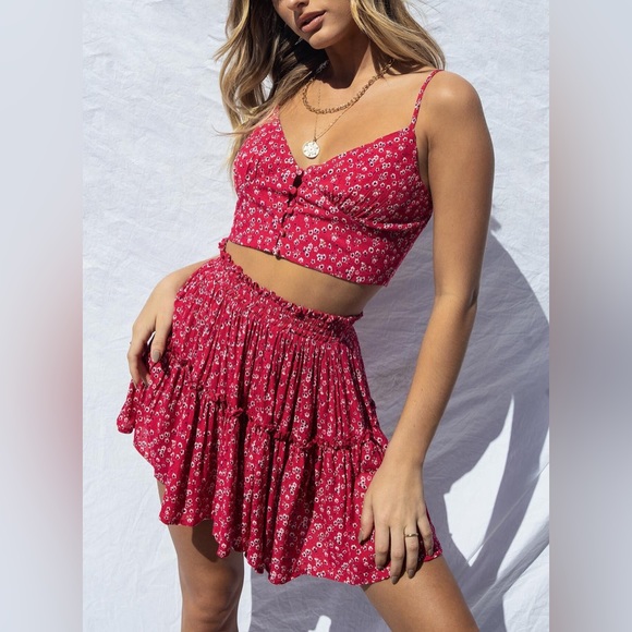 Princess Polly Shah Set in Red Size 4 New with tags - Picture 2 of 6